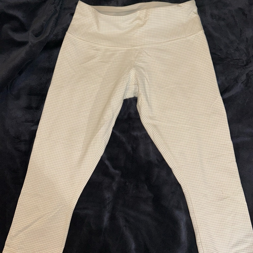 White and beige checkered Lululemon Capris